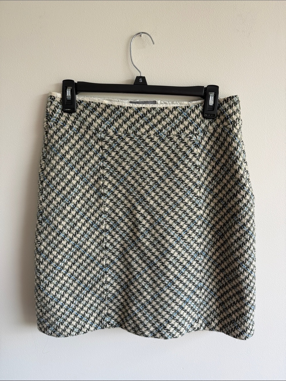 Ann Taylor Houndstooth Mini Skirt in Cream, Black & Light Blue